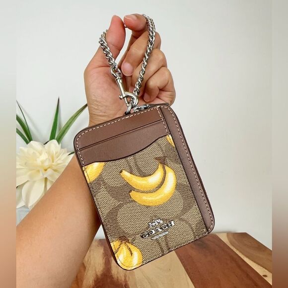 NWT Coach Zip Card Case In Signature Canvas With Banana Print - Picture 6 of 7